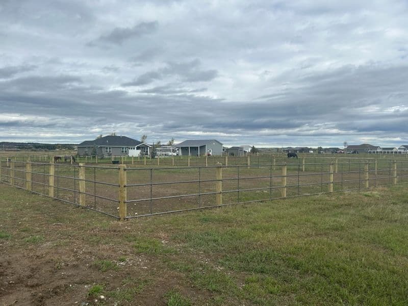 Durable Horse Corrals Built in Shepherd MT image