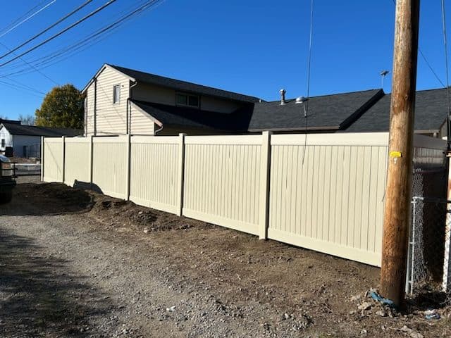 Project Modern Tan Vinyl Fence Transformation image