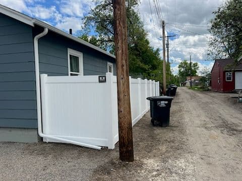 Project Stylish White Vinyl Fence Installation in [Location] image