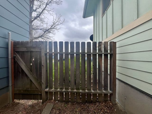 Gallery photos for Revitalize Your Home with Custom Fence Solutions: Image #3