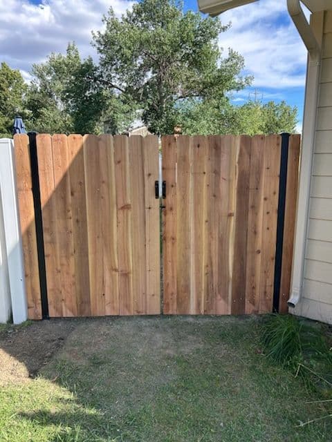 Gallery photos for Beautiful Cedar Privacy Fence Transformation: Image #3