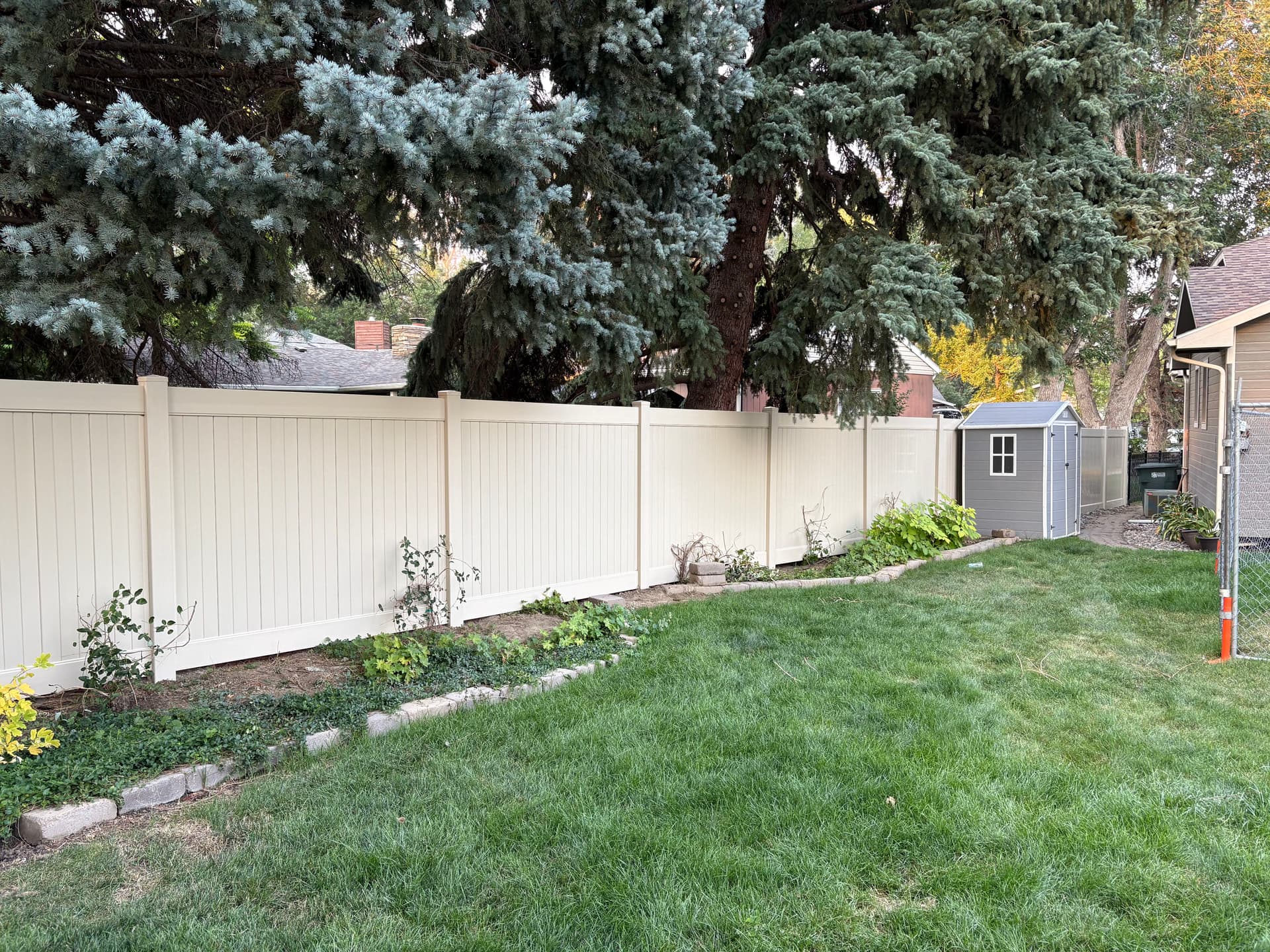 Vinyl Privacy Fence Installation in Billings MT image