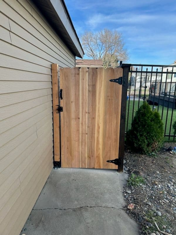 Gallery photos for Fresh Wooden Gate Upgrade for Your Home: Image #2